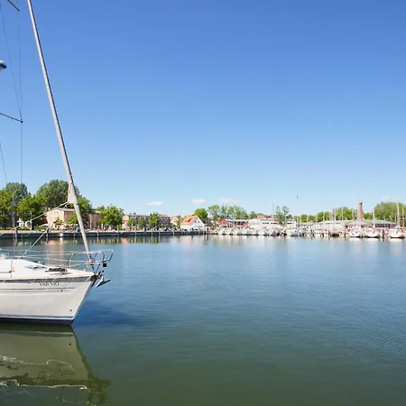 Appartamento Idyllsiche Lage, Mit Terrasse, Meerblick - Haus Sonnenblume 04 Neuendorf (Rugen)