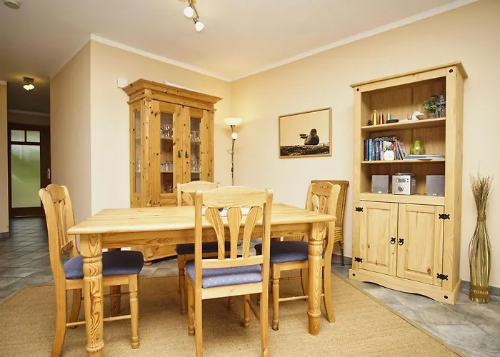 idyllsiche Lage, Ferienwohnung mit Terrasse, Meerblick - Haus Sonnenblume FeWo 04 Apartment *